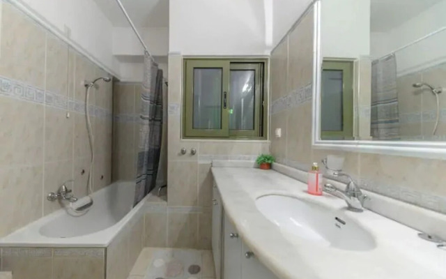 3BD Apartment in the Center