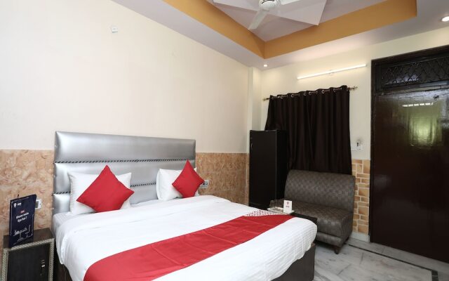 Collection O 12490 Hotel Paradise Plaza