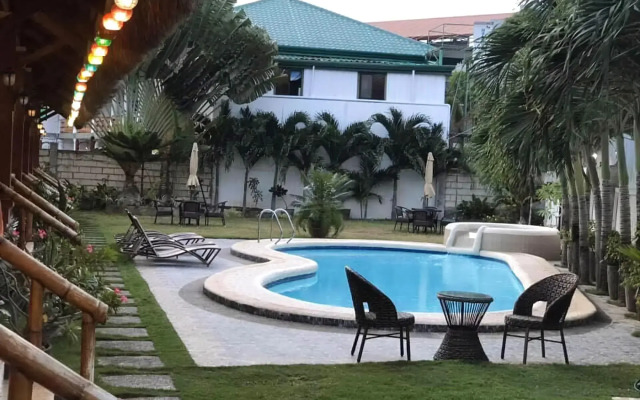 Mayfair Resort