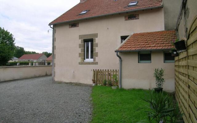Gîte Verneix, 4 pièces, 6 personnes - FR-1-489-133