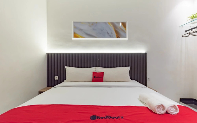 Reddoorz Plus Near Sp Plaza Batu Aji Batam – Guest Rooms – Batam
