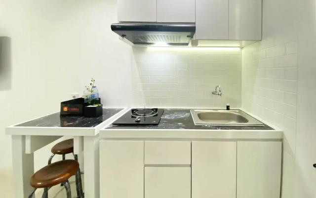 Modern Design And Cozy Studio At Bassura City Apartment
