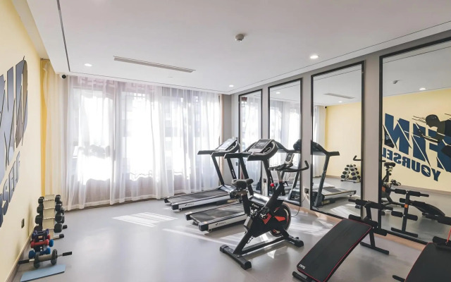 Atour Hotel Haining Leather City Nanguanxiang