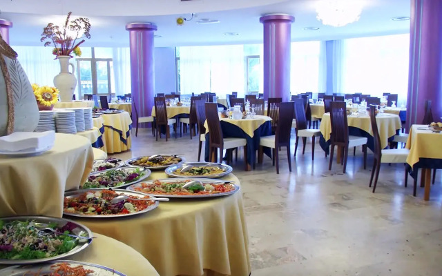 Paradise Beach Resort