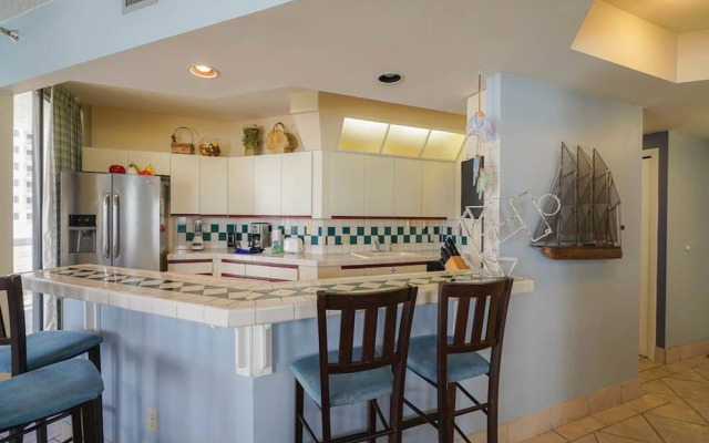 Surfside Resort 00302