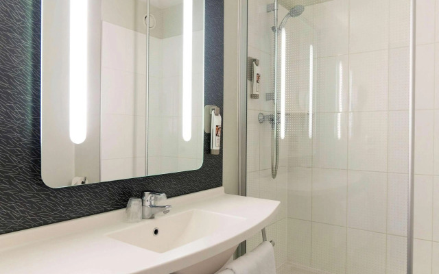 ibis Laval Le Relais d'Armor