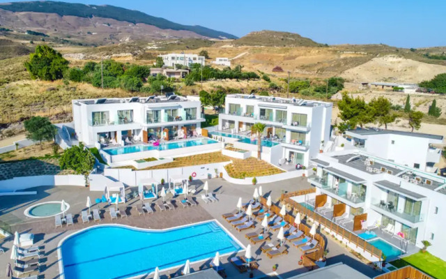 HARMONY CREST RESORT & SPA Adults Only