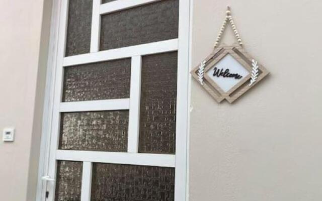 Top roof appartment Oropos 5' beach
