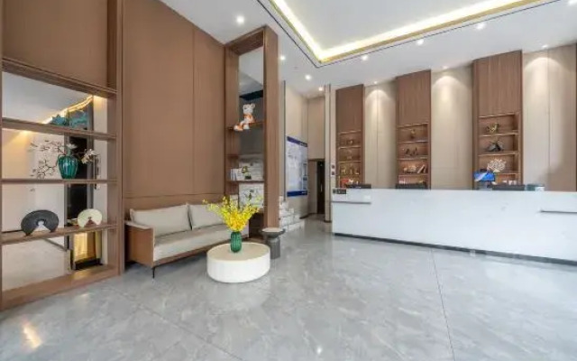 Indigo Hotel (Liuzhou Liunanhang Ying Middle School)