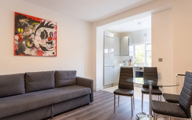 Chalk Farm Artist'S Apartment Camden