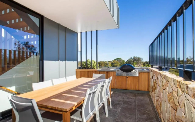Banksia I Absolute Beachfront