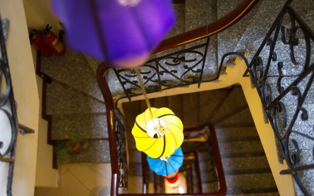Silk Flower Hotel & Spa