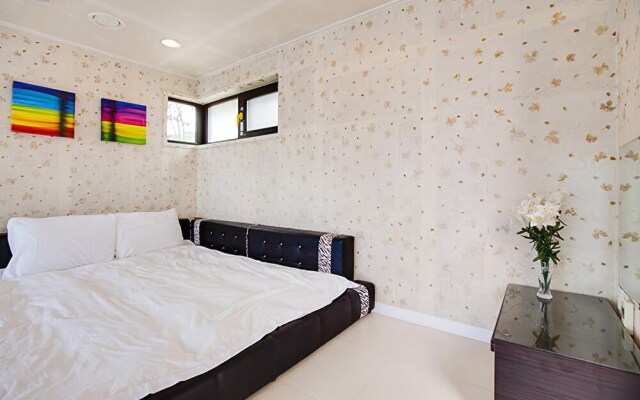 Tongyeong Mari Joa Pension