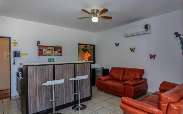 Pedregal Suites Downtown and Marina