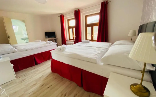 UniqHotel Česky Šternberk