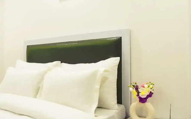 Relaxing 1 Bhk Service Apartment With Balcony Gym