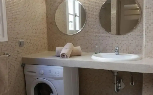 Erra - Beige - Athens Center,100m²,3 BD,2 BATH