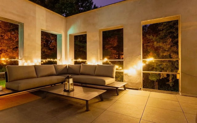 Lanaken Retreat Pool Jacuzzi and Sauna