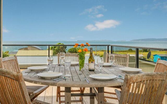The Glass House - Kuaotunu Holiday Home