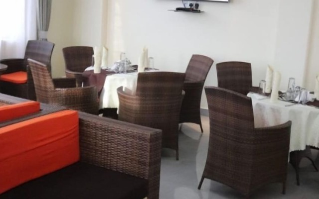 Avesta Hotel