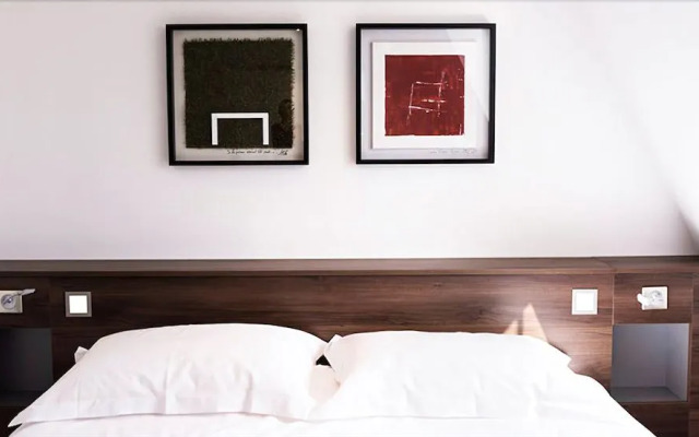 Hôtel Les Poteaux Carrés