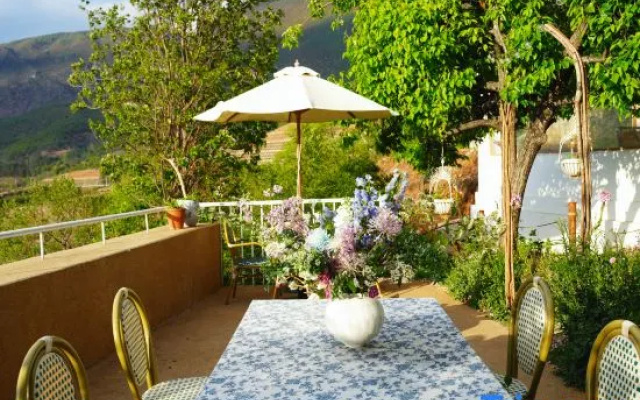 Wuye Mountain Residence Garden Homestay – Outside – Dali