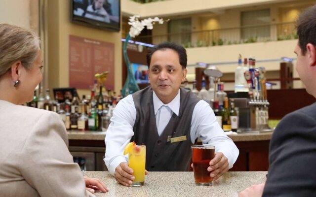 Embassy Suites by Hilton Detroit Troy Auburn Hills