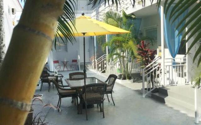 Villa Byron Suites