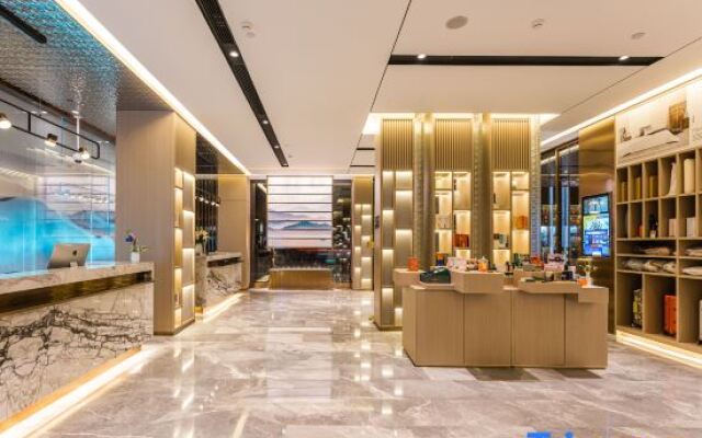 Atour Hotel Shanghai Jingan Daning International
