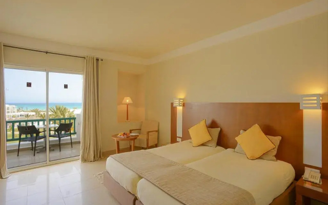 Vincci Helios Beach