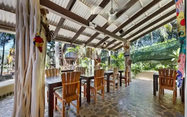 The Beach Bungalows Tamarindo B&B