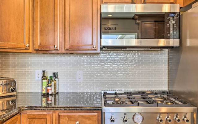 Mattituck Home w/ Fireplaces - Near Wineries