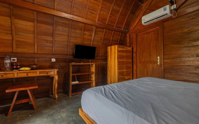 Kubu Selat Villa and Glamping