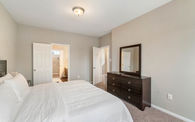 Experience a First Class Stay - 2 BDRM