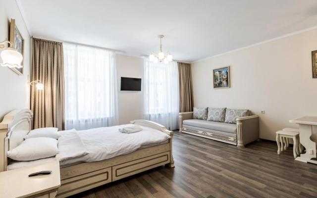 Opera House Apartment 3