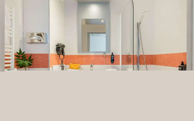 ibis Styles Annecy Gare Centre