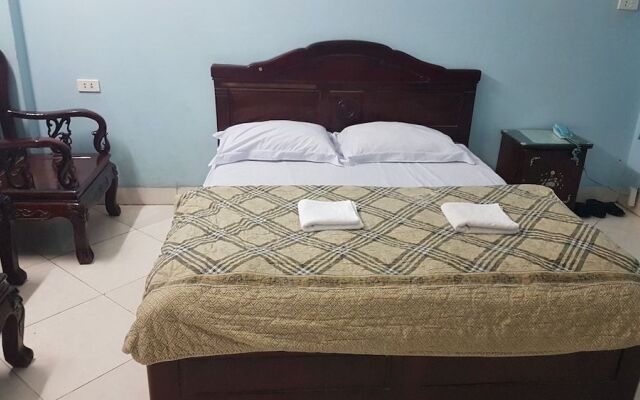 Spot on 983 Sao Bang Motel