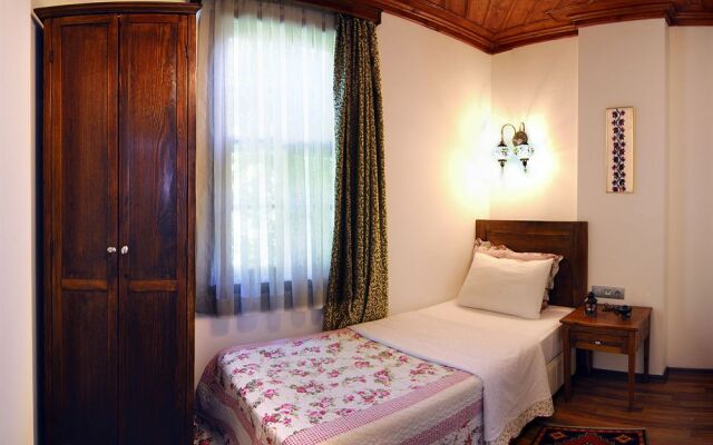 White Garden Hotel