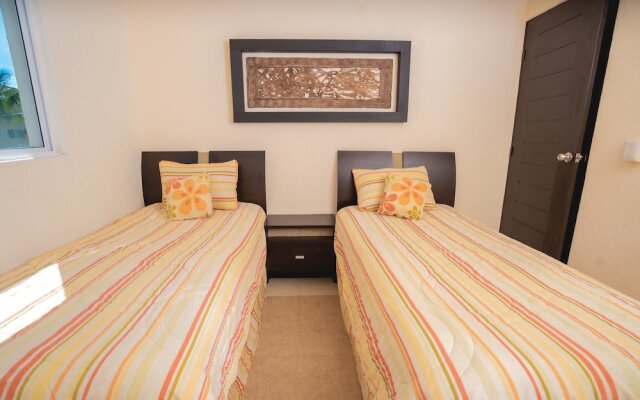 JUUB Luxury 3 Bedroom House at Playa diamante