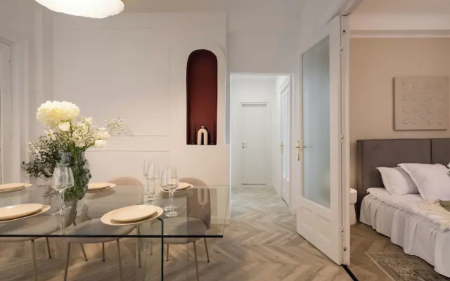 Refined & Spacious 3-Bedroom Flat Near Cismigiu, Balcony with Boulevard Views