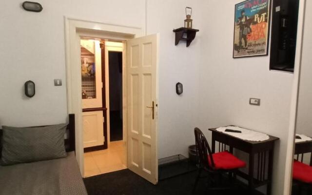 Authentic Belgrade Centre Hostel
