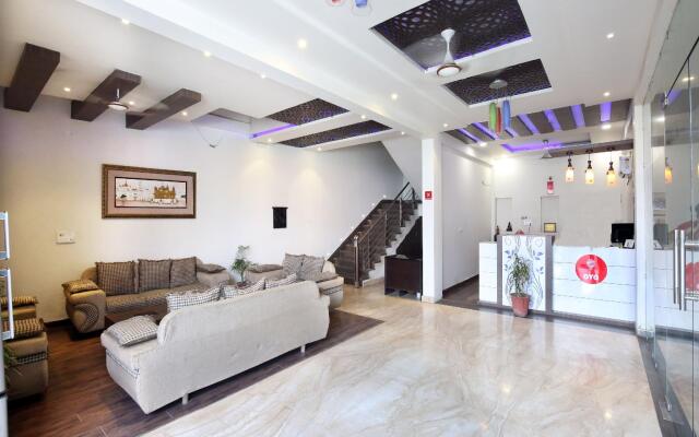 OYO 1662 Hotel Behl Regency