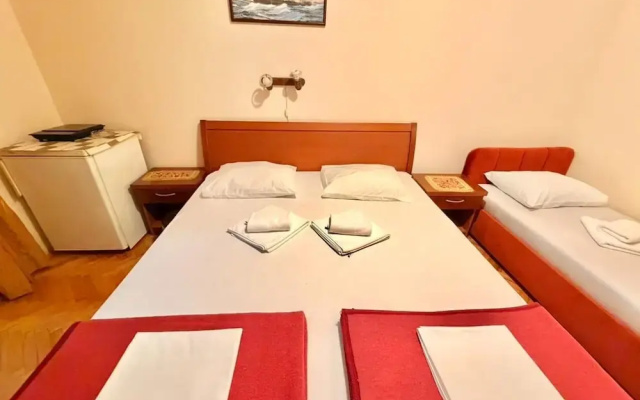 Beachfront Apartments Oaza