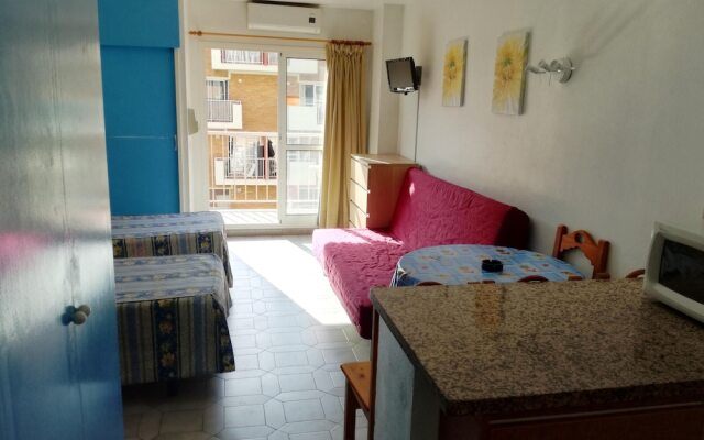 Studio In Benalmadena With Wonderful Sea View Shared Pool And Furnished Balcony 500 M From The Beach