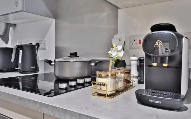 Manchester - 2-bed Apartment - Sleeps 4 - Wifi