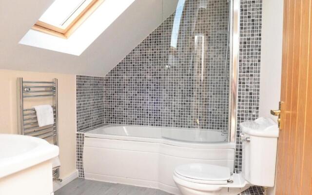Trade Digs Bath Road