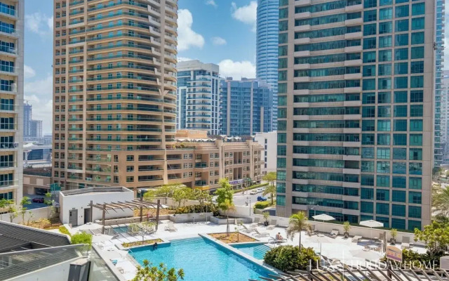 Silverene Towers 2 by LUX Holiday Home