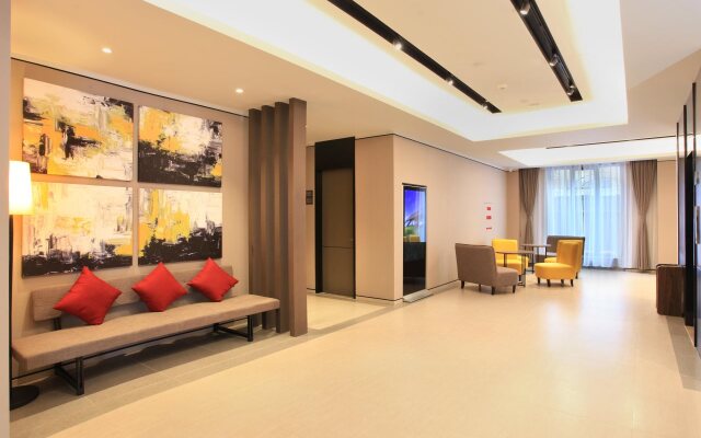 Home Inn Plus Guilin Railway Station