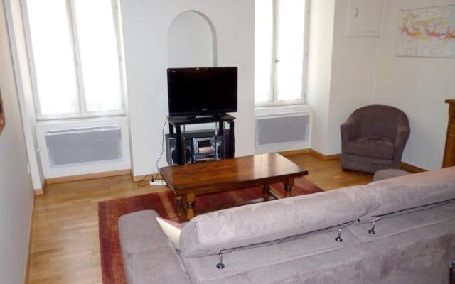 Apartment With one Bedroom in Beaune, With Wifi