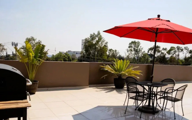 S01 Suite 2 min del TEC Wifi Terraza